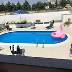 House With A Swimming Pool - 14133 Casa de Férias *