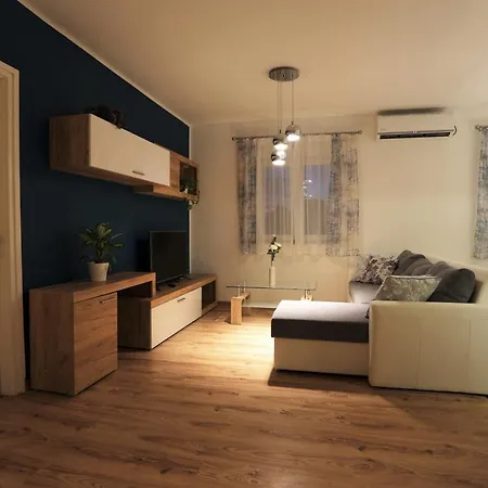 Holiday home House With A Swimming Pool - 14133 Zadar