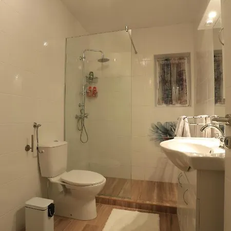 House With A Swimming Pool - 14133 Hébergement de vacances