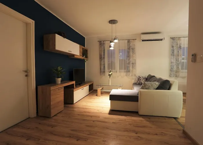 別荘 House With A Swimming Pool - 14133 ザダル