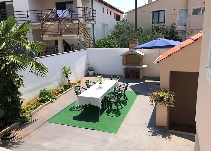 House With A Swimming Pool - 14133 別荘 ザダル