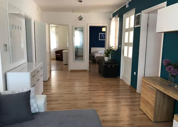 House With A Swimming Pool - 14133 別荘 *